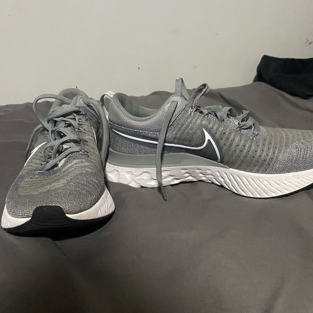 Nike shoes
